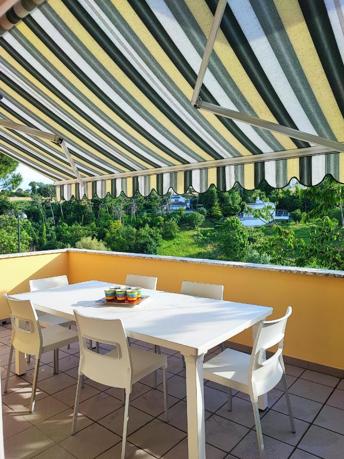 Apartmán Casa Nadia A Pochi Passi Dal Mare Con Garage, Terrazza E Sala Giochi Numana Exteriér fotografie